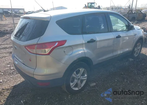 2016 Ford Escape S z USA, uszkodzony, nr VIN 1FMCU0F71GUA05308